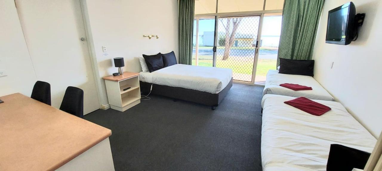 Barmera Lake Resort Motel Extérieur photo